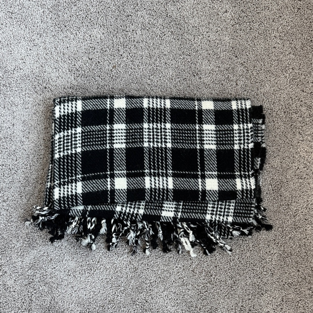 Abercrombie & Fitch Black and White Plaid Scarf